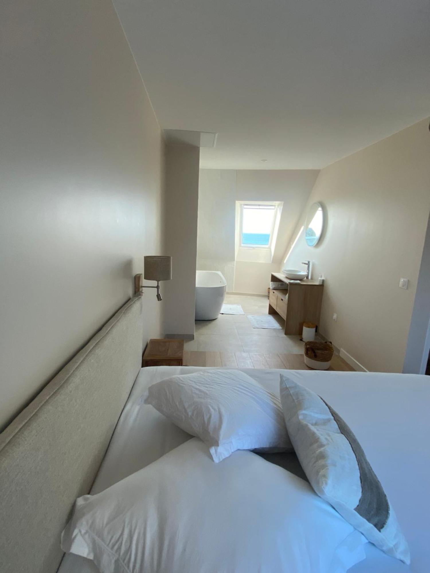Holiday home / Maison Entierement Renovee A 100 M Des Plages Granville