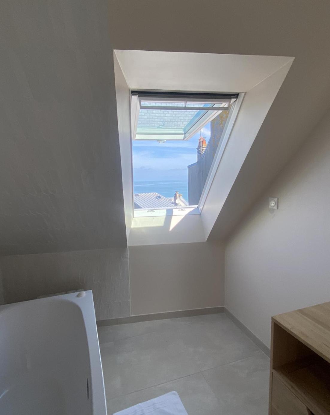 Holiday home / Maison Entierement Renovee A 100 M Des Plages Granville