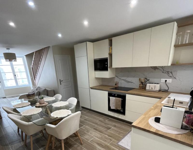 / Maison Entierement Renovee A 100 M Des Plages * Granville